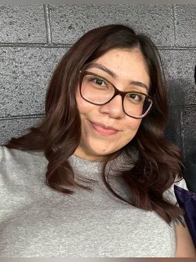 Meet your Posher, Adriana